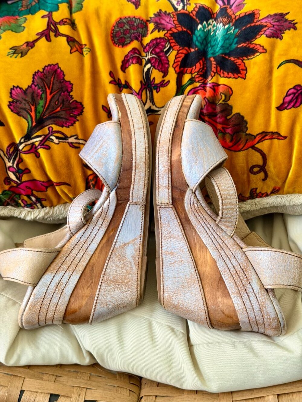 Bed Stu Silver Lux Metallic Leather Platform Wedge Sandals 7.5 - Picture 2 of 16
